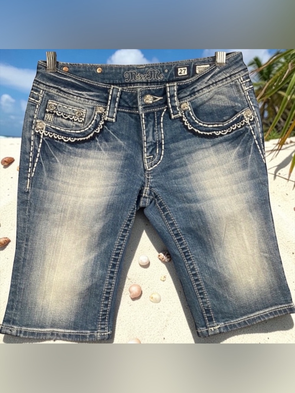 Miss Me denim shorts Size 27 💞